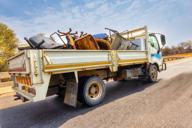 Best Yard Waste Removal  in Petersburg, IL